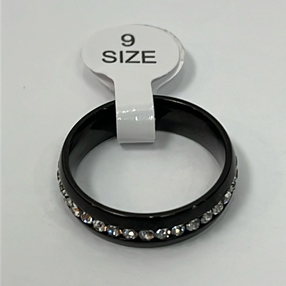 Stainless Steel Mens Unisex White Rhinestone Gunmetal Black Gray Ring Band Sz 9 - Picture 2 of 5